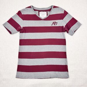 Aeropostale T Shirt Mens XS Short Sleeve Grey Maroon Thick Striped V-Neck Tee